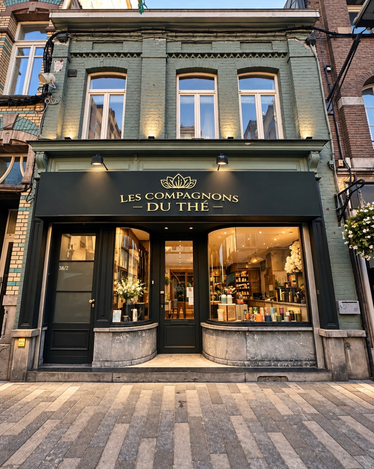 Façade de la boutique Les Compagnons du Thé au 38 rue de Tournai à Mouscron